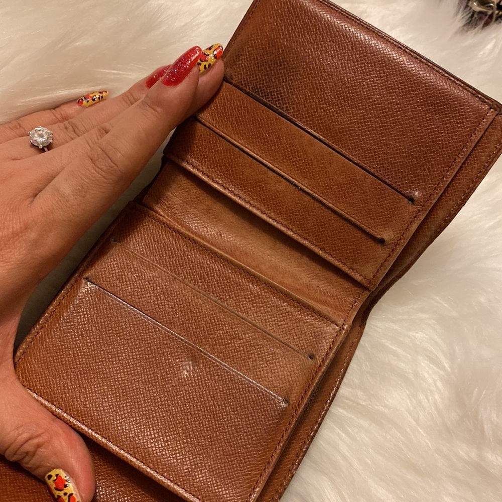 Authentic Louis Vuitton Compact Wallet - Picture 6 of 9